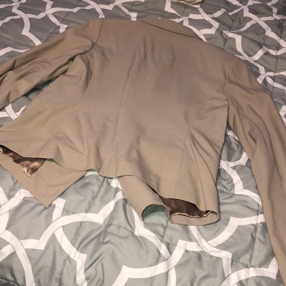 14th and Union tan blazer - Picture 3 of 7